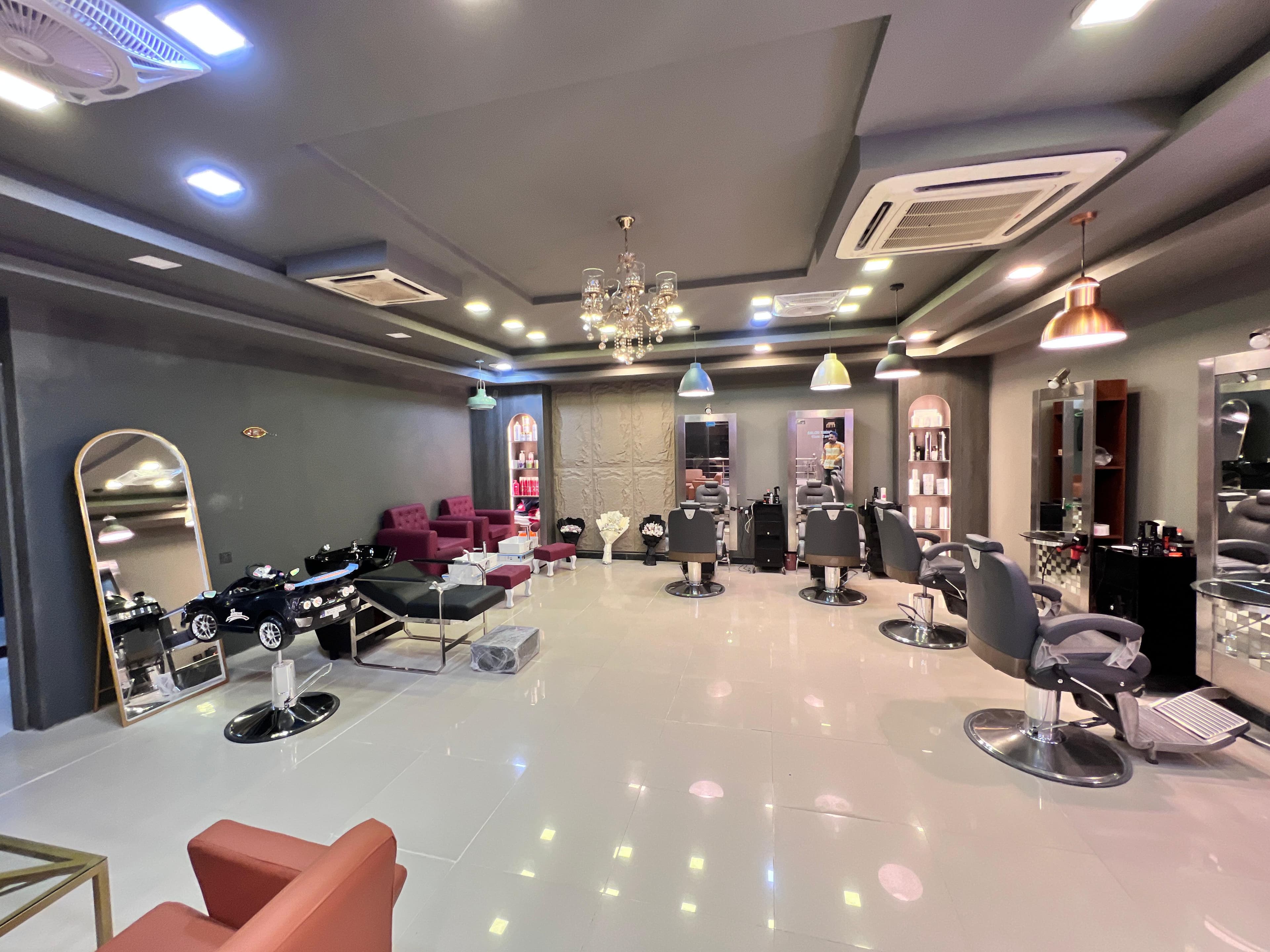 Ryders Cuts barber shop main floor in Bahria Town, Rawalpindi